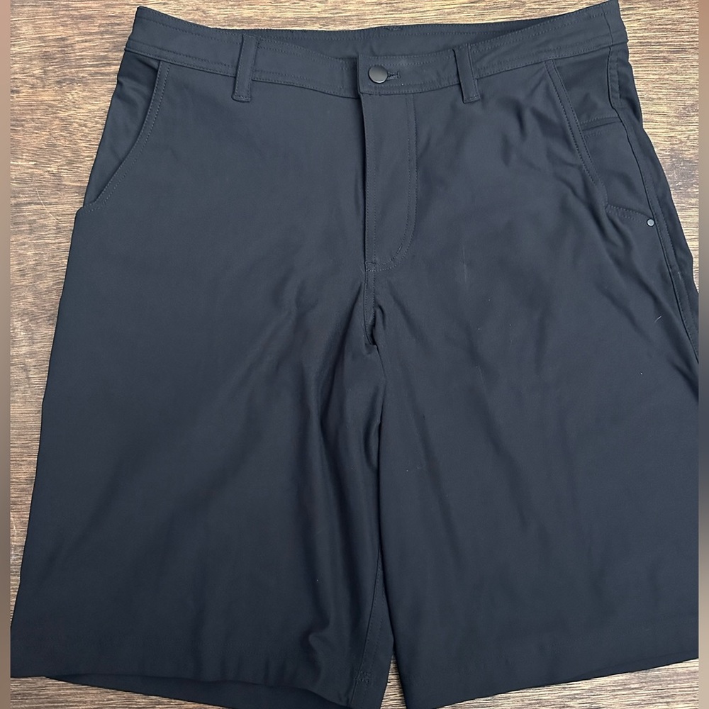 Lululemon Kahuna Shorts ( Mens, Black, Size 34)